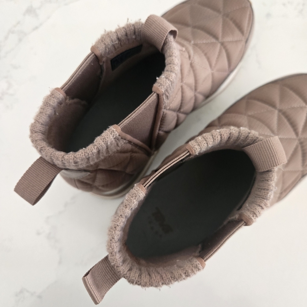 Teva ReEmber Mid Platform Boots Quilted Nylon Brown Beige Tan Size 6 - Picture 5 of 10